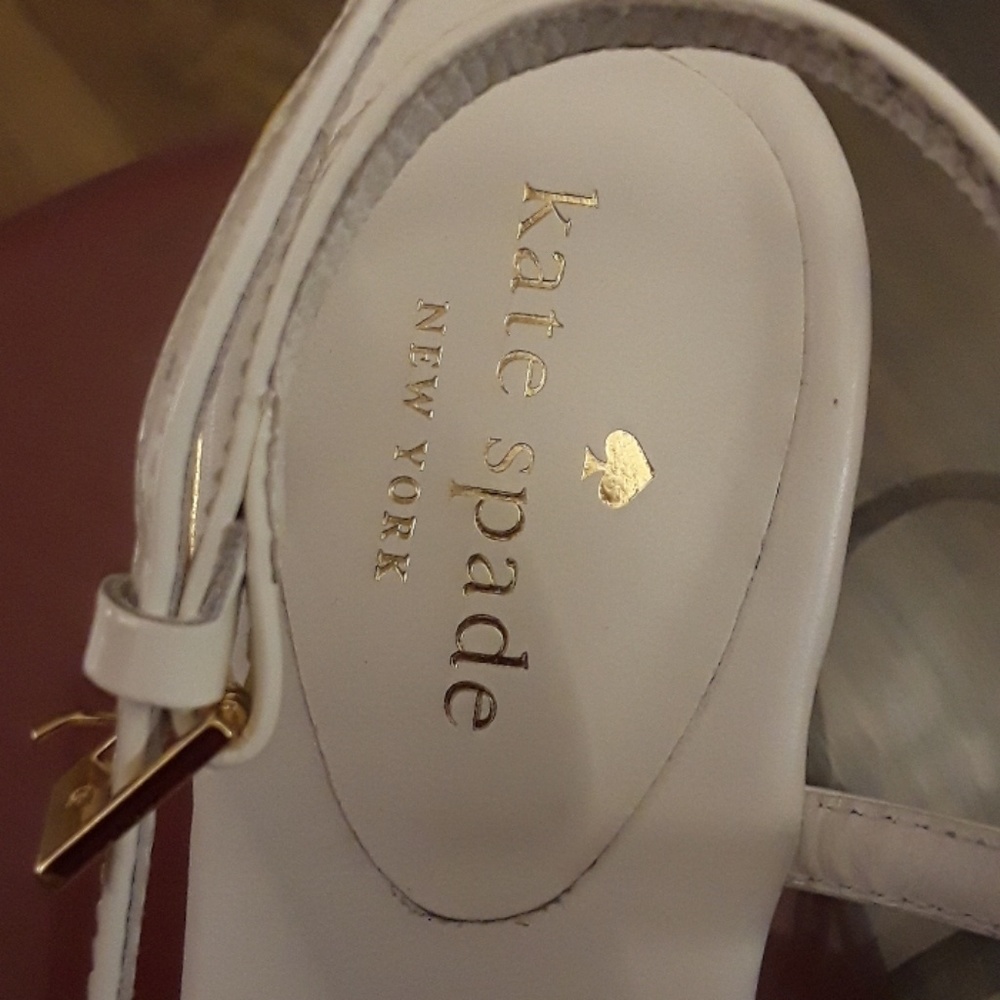 Shoes - Picture 2 of 3